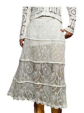 🌸POL White Lace Tiered Maxi Skirt OS P002